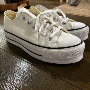 Brand new never work chuck taylor